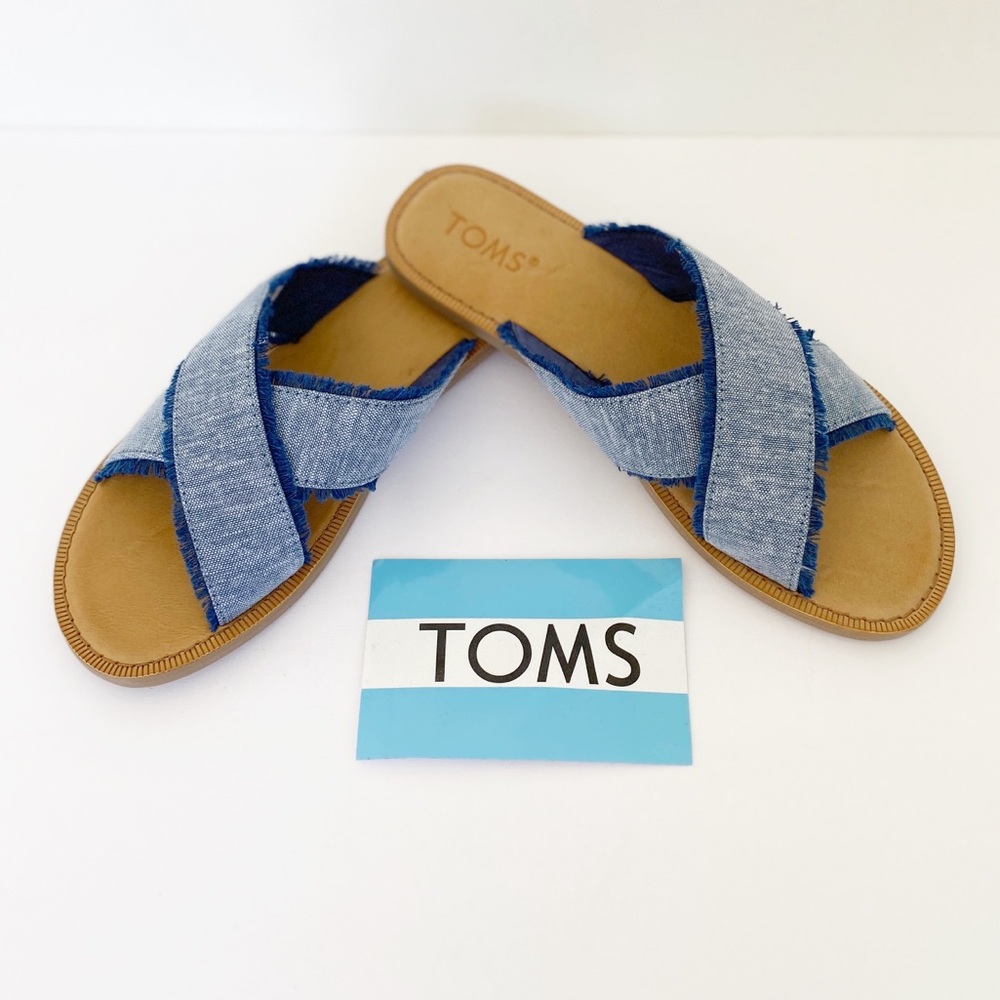 Toms Viv Criss cross Slide Sandal Size 8W -NWT